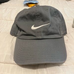 Grey Nike hat